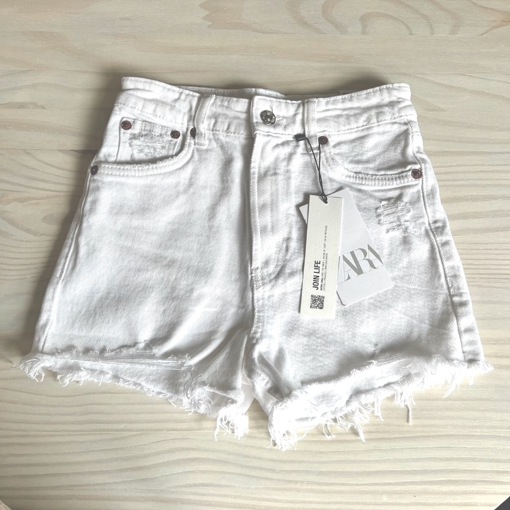 ZARA White High Rise Distressed Shorts